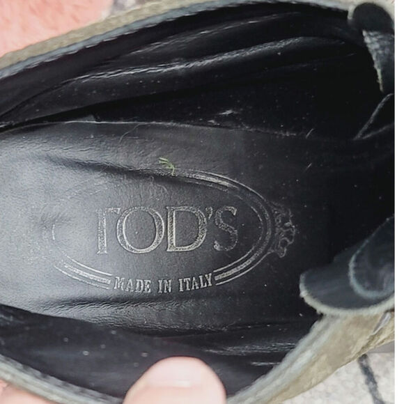 TOD’s Duck Lace Up Heeled Booties in Olive Green Suede & Black, sz 6.5 - Picture 9 of 16